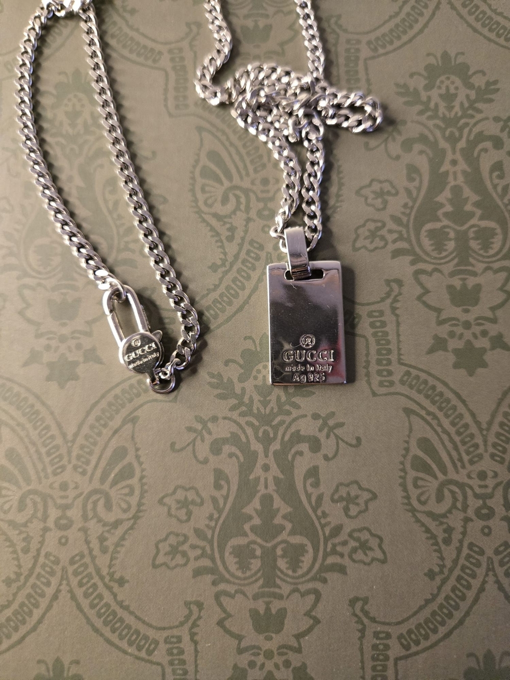 Gucci Silver-Tone Pendant Necklace in 925 Sterling Silver - Picture 2 of 6